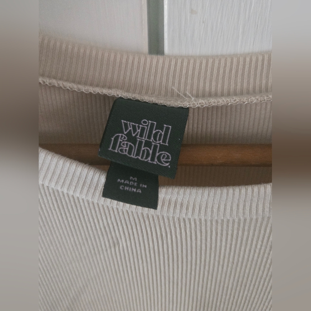 Wild Fable Sloth Crop Tee Ribbed Cream M NWT - Picture 7 of 9